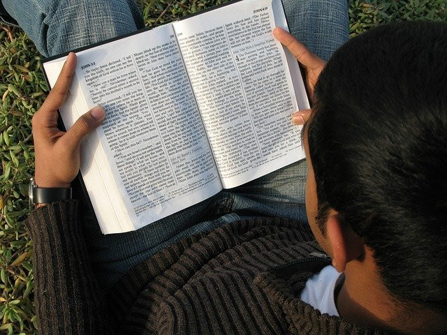 Imagem ilustrativa do curso Ensino de Educação Especial e Ensino Religioso